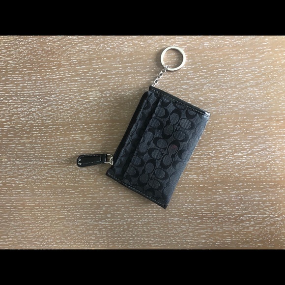 Coach change wallet